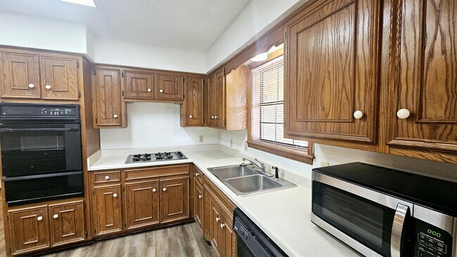 Foto del edificio - 1305 SW 10th St
