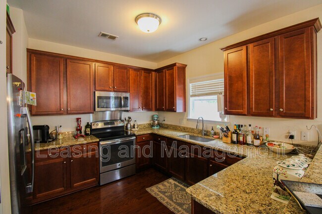 Building Photo - 1743 Bee Balm Rd