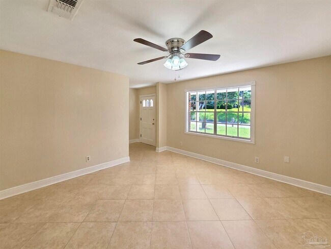 Foto del edificio - 4547 Marseille Dr