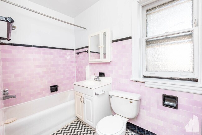 Foto del edificio - 2654 W Ardmore Ave