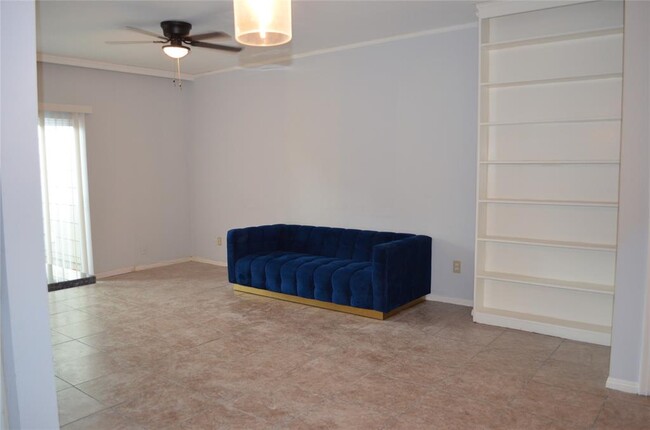 Building Photo - 14711 Barryknoll Ln