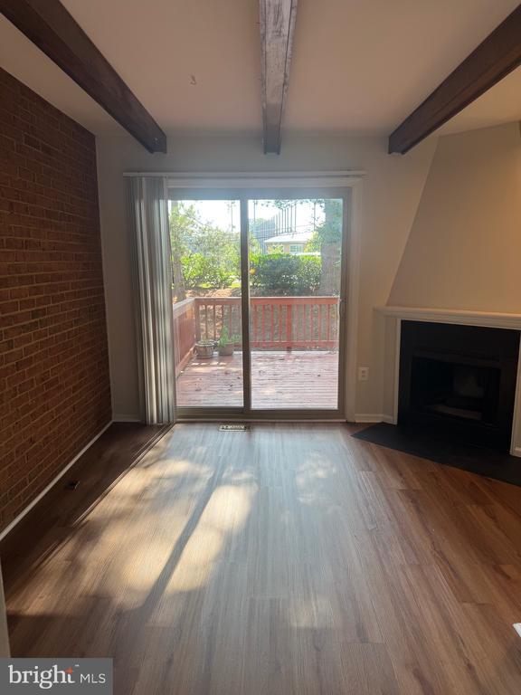 Foto del edificio - 2872 Sutton Oaks Ln