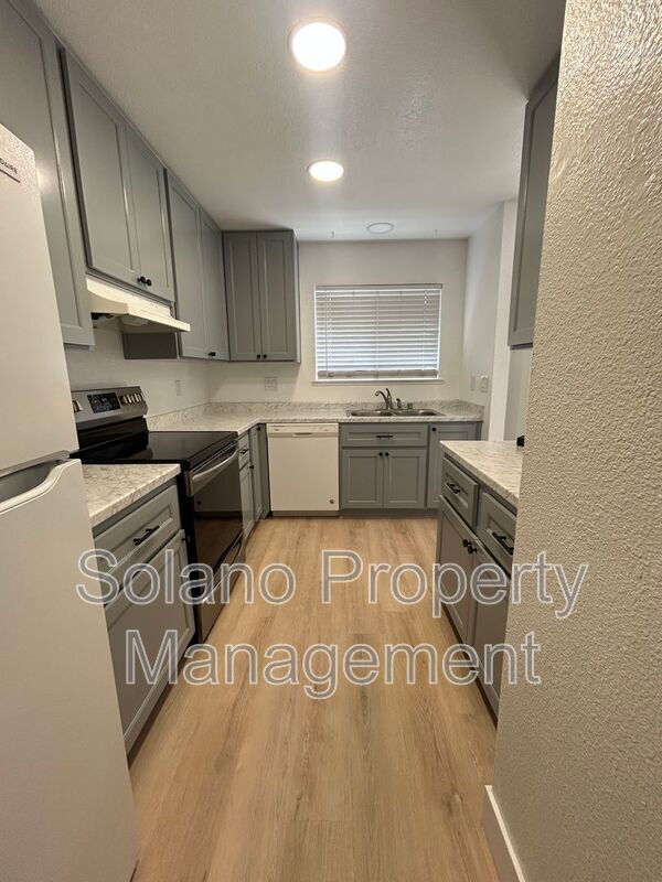 Foto del edificio - 1970 Grande Cir