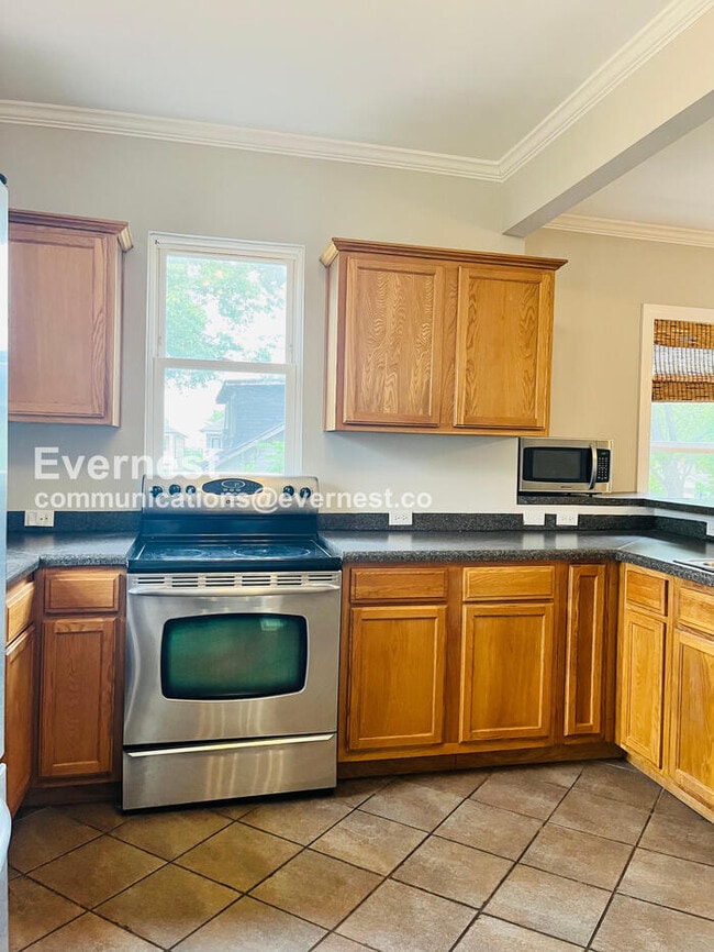 Foto del edificio - 2913 Davis Ave