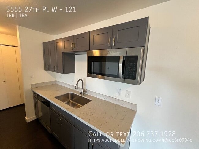 Building Photo - 3555 27th Pl W
