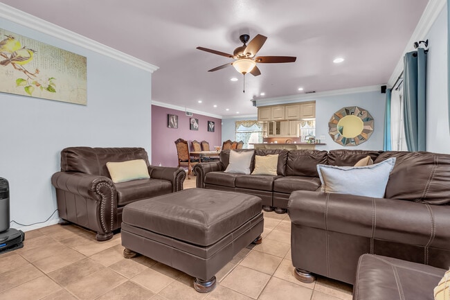 Building Photo - 9720 Blandwood Rd