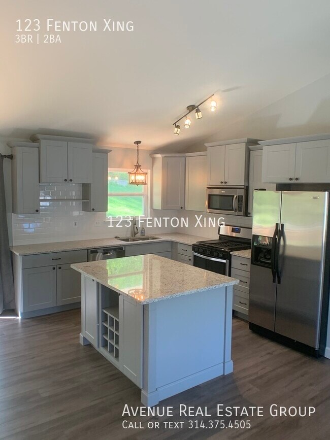 Building Photo - Just Listed! - 123 Fenton Crossing Fenton ...