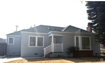 Building Photo - 221 N 18th St