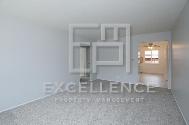 Photo - 2/1 Duplex with Step Down Office, 1 Car Ga... House