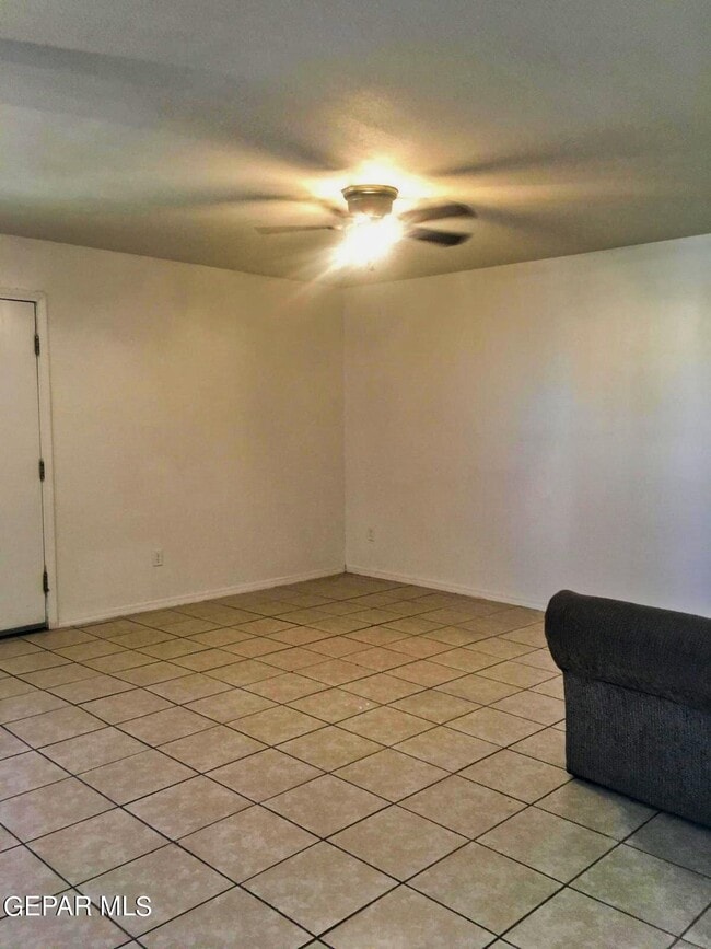 Building Photo - 1654 EXETER Dr
