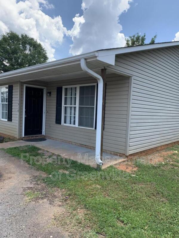 1015 W Shockley Ferry Rd Unit b, Anderson, SC 29626 Condo for Rent in