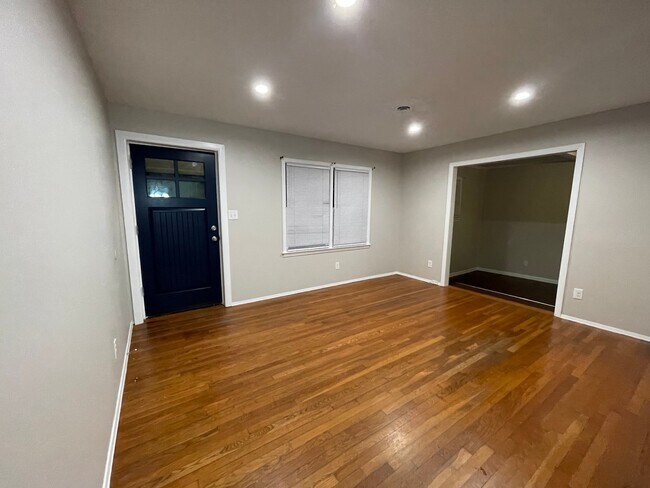 Building Photo - 3635 Belair Rd