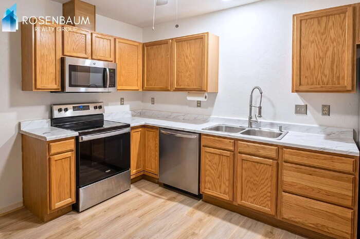 Foto del edificio - 5636 E 26th St