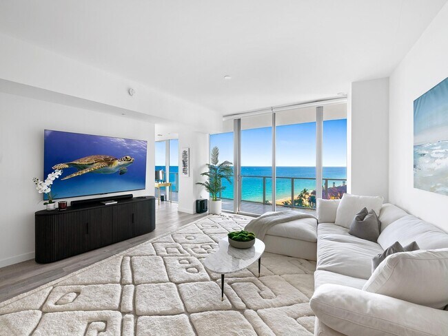 Building Photo - 2200 N Ocean Blvd