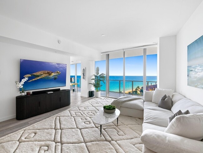 Building Photo - 2200 N Ocean Blvd