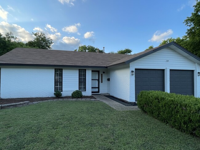 Foto del edificio - 10200 Quail Valley Blvd