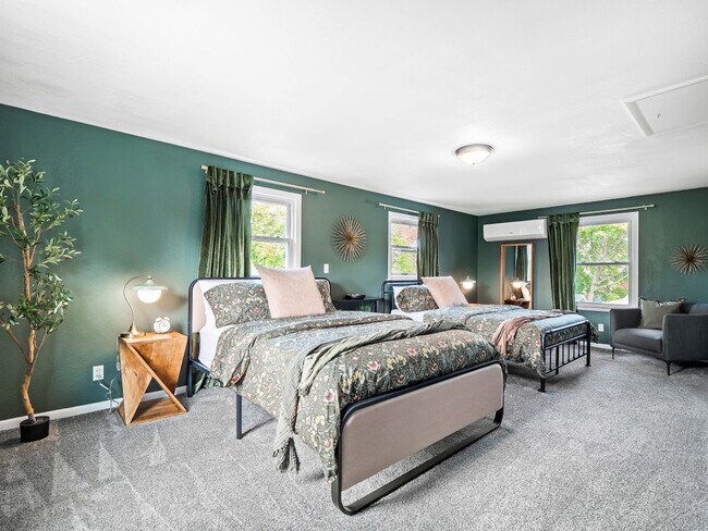 Foto del edificio - 2804 6th St