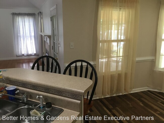 Building Photo - 4 br, 2.5 bath House - 3709 Crawfordville Ct