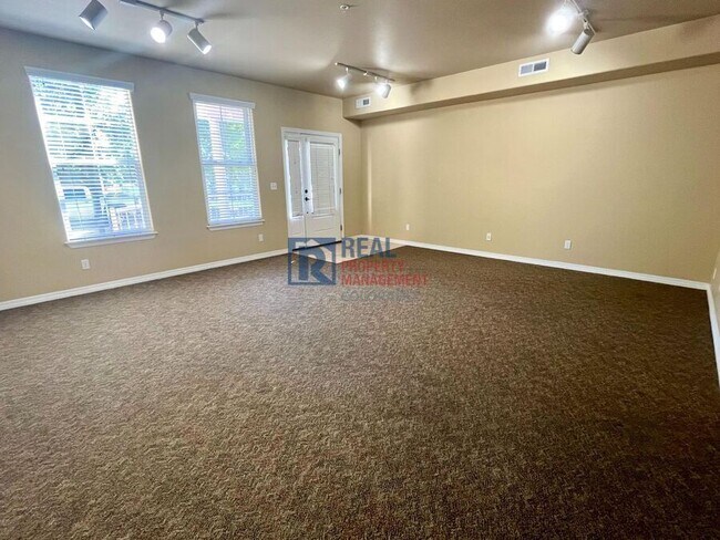 Photo - 906 S Weber St Townhome