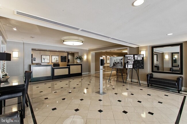 Building Photo - 4601 N Park Ave