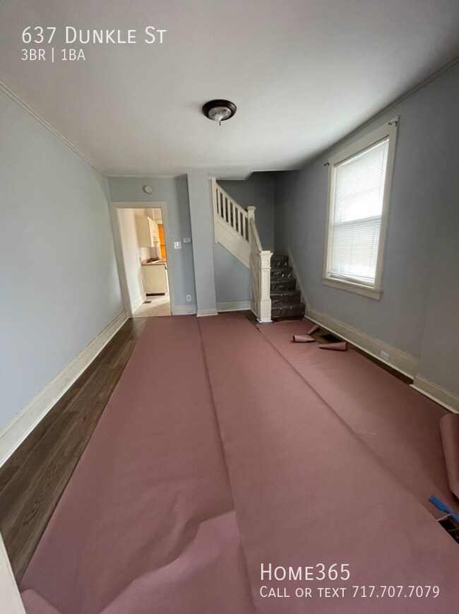 Building Photo - 3 Bedroom, 1 Bath Single Family Home!