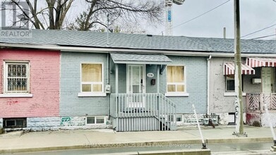 Building Photo - 278 Shuter St