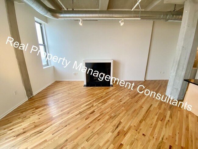 Building Photo - 2-Bedroom  in Western Auto Lofts