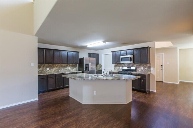 Foto del edificio - 2119 Treasure Mountain Dr