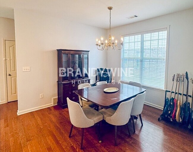 Foto del edificio - 967 Cairn Creek Dr