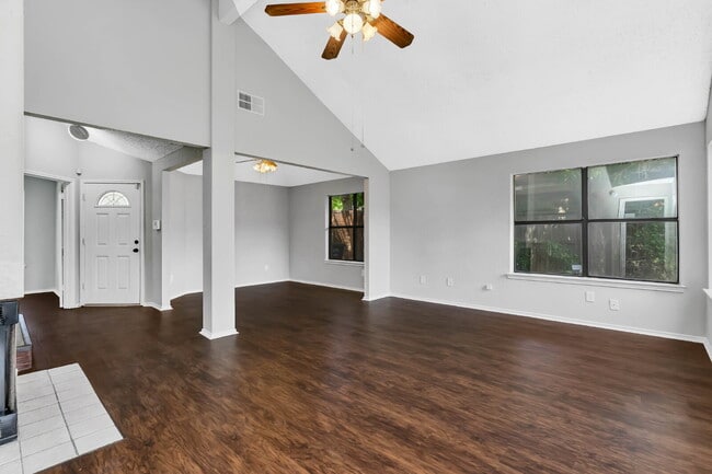 Building Photo - $1,000 Off first month.