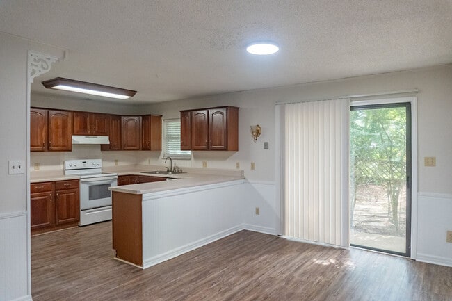 Photo - 1409 Lehigh Dr House