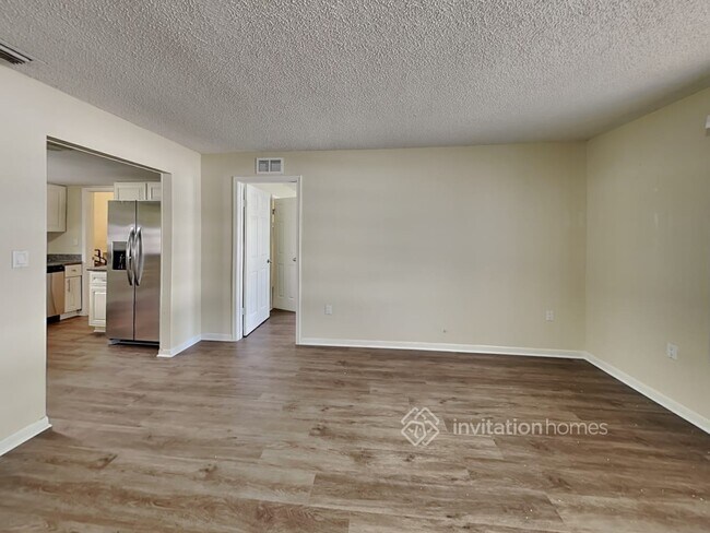 Foto del edificio - 1904 SW 96th Ave