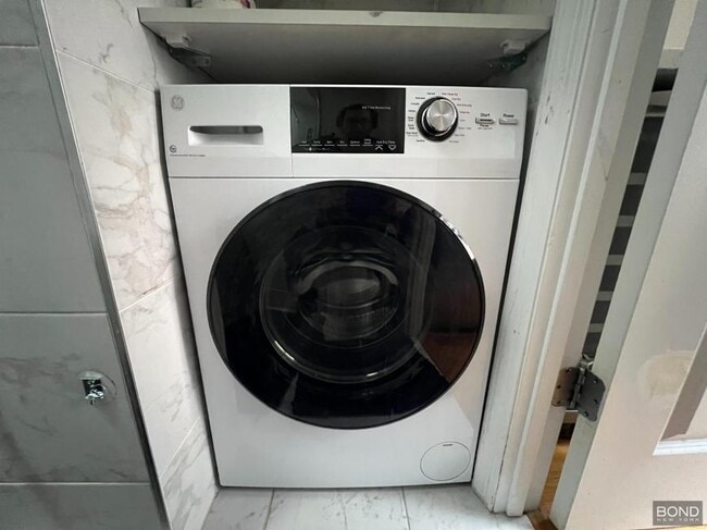 Foto del edificio - 0 bedroom in Manhattan NY 10013