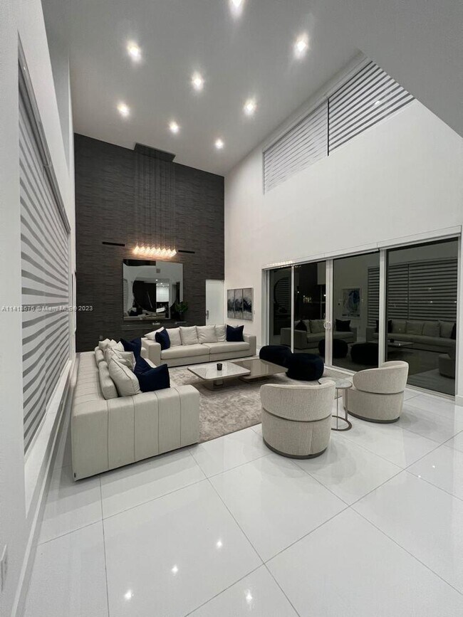 Foto del edificio - 10242 NW 75th Ter