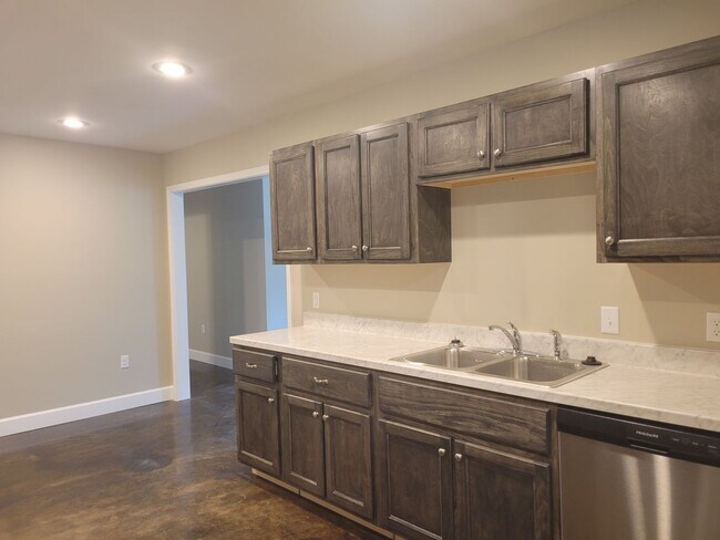 Foto del edificio - Brand New 3 Bedroom 2 Bathroom Home