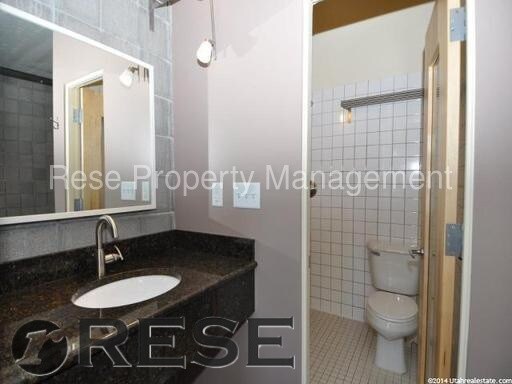 Foto del edificio - 360 W Broadway