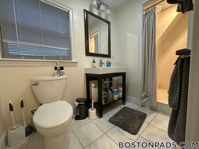Foto del edificio - 44 Greycliff Rd