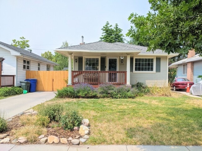 Building Photo - 255 Browning Ave