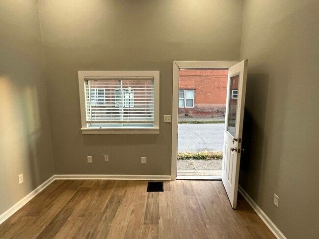 Building Photo - 1518 Howard St