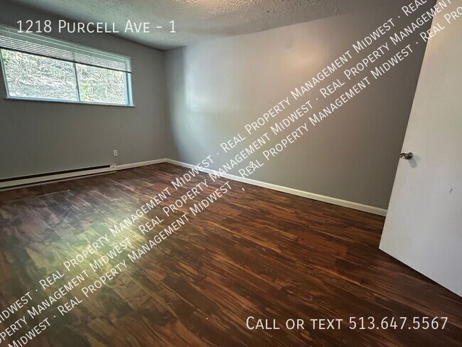 Foto del edificio - 1218 Purcell Ave