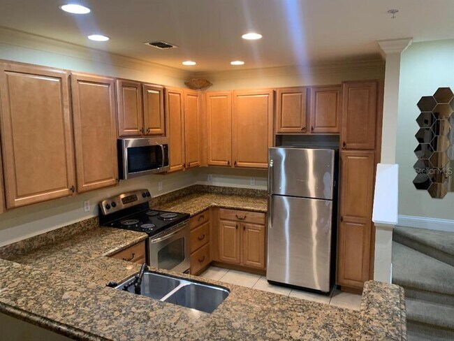 Building Photo - 2996 Bella Vista Dr