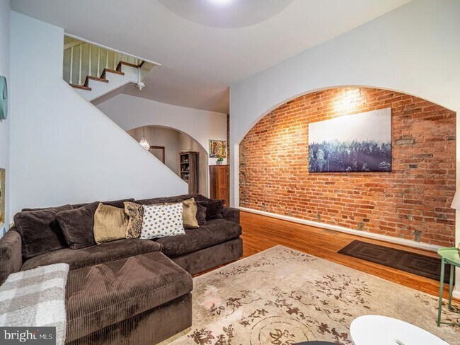 Foto del edificio - 772 Harvard St NW