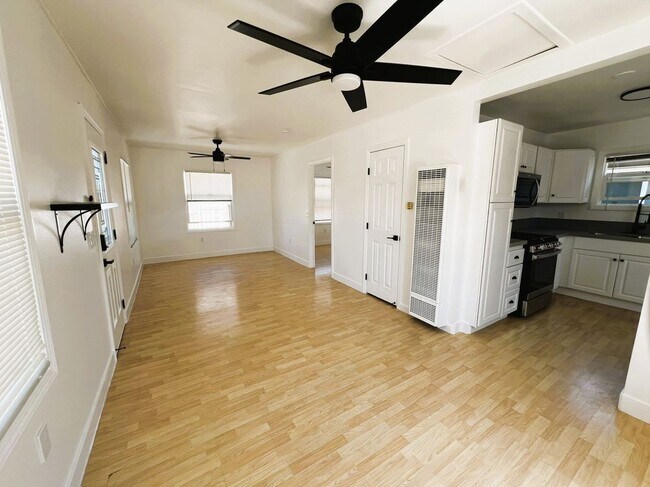 Foto del edificio - 6617 E Ocean Blvd