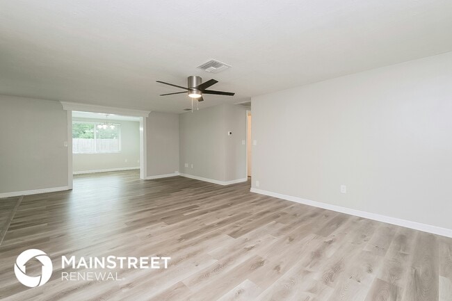 Foto del edificio - 2717 Gardner Pl