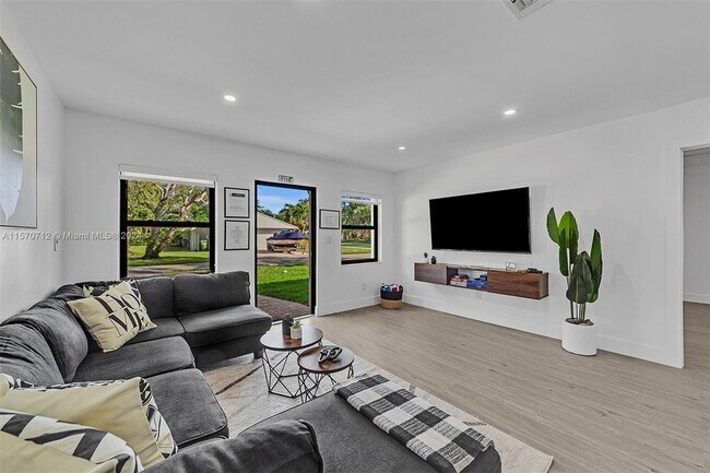 Foto del edificio - 1401 SW 20th St