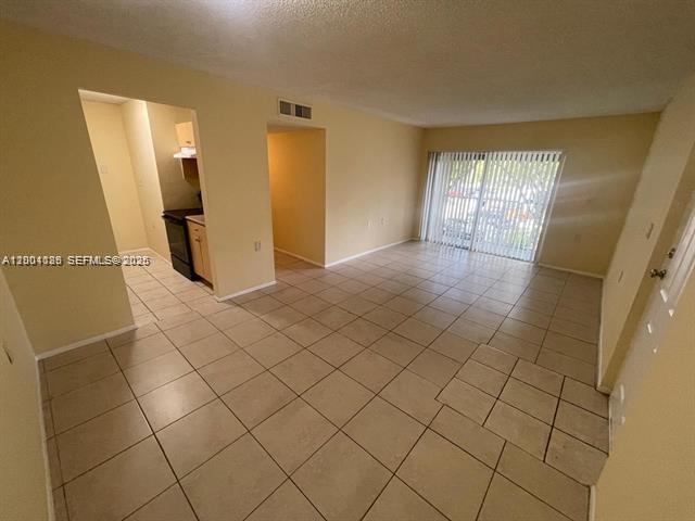 Foto del edificio - 1186 Lake Terry Dr