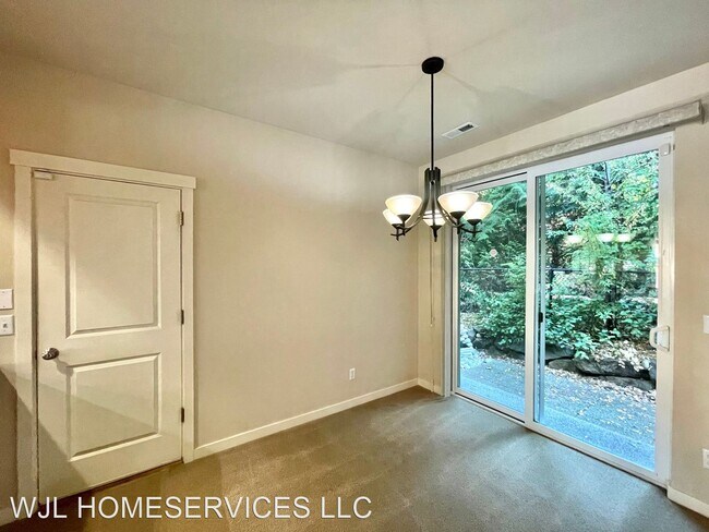 Building Photo - 2 br, 2.5 bath House - 14821 10th Ave SE