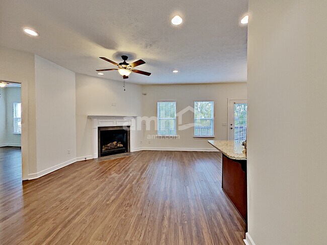 Building Photo - 6457 Sunnywood Drive