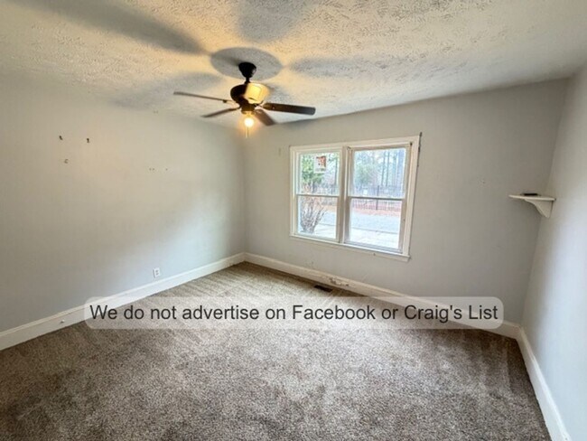 Foto del edificio - Blake Street &amp; Facility Drive Duplex