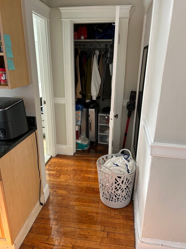 Foto del edificio - 1189 Commonwealth Ave